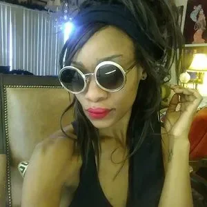 ? AUTHENTIC CHANEL SUMMER ROUND SUNNIES CHANEL | Accessories | Authentic Chanel Summer Round Sunnies  main image 2